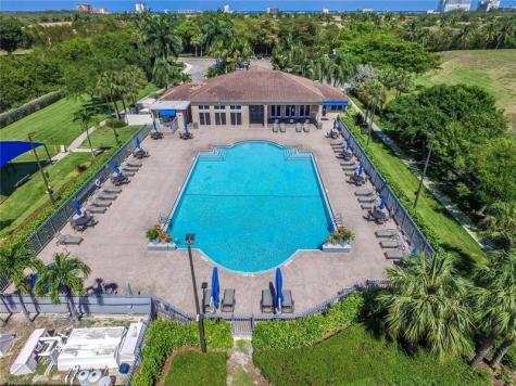 1115 Linden Street Hollywood FL 33019