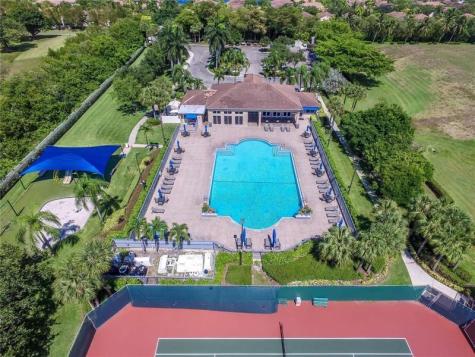 1115 Linden Street Hollywood FL 33019
