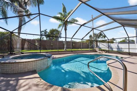 2 Meadows Park Lane Boynton Beach FL 33436