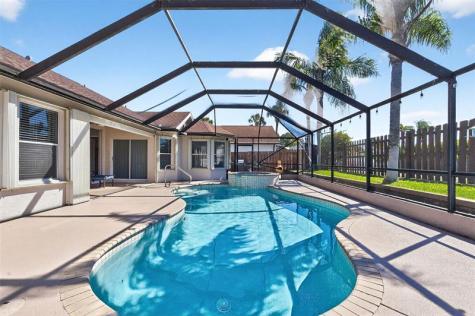 2 Meadows Park Lane Boynton Beach FL 33436