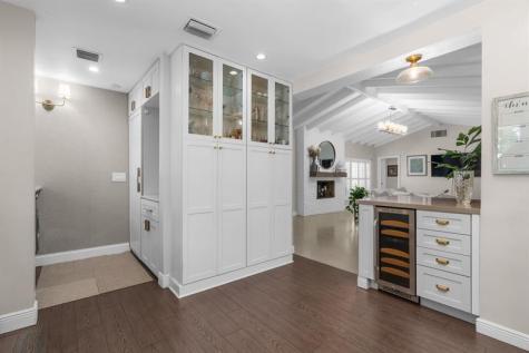 2740 NE 27th Court Fort Lauderdale FL 33306