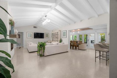 2740 NE 27th Court Fort Lauderdale FL 33306