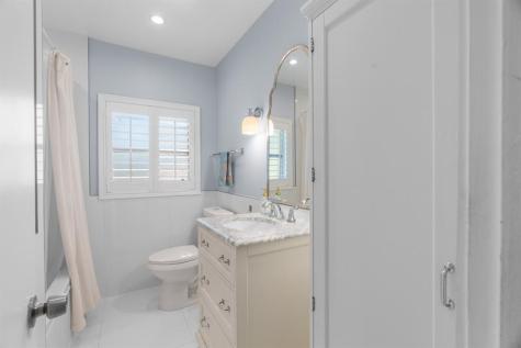 2740 NE 27th Court Fort Lauderdale FL 33306