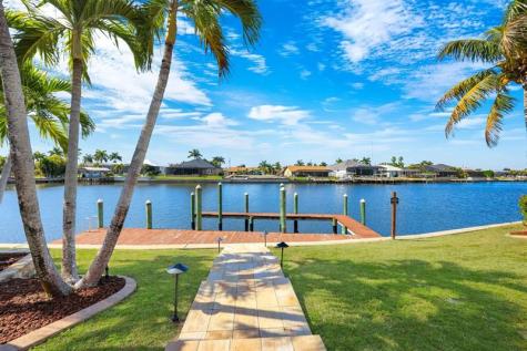 3106 SW 26th Court Cape Coral FL 33914
