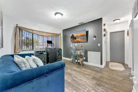 1221 SW 59th Avenue Plantation FL 33317