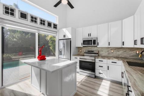 6584 Hampton Circle Boca Raton FL 33496