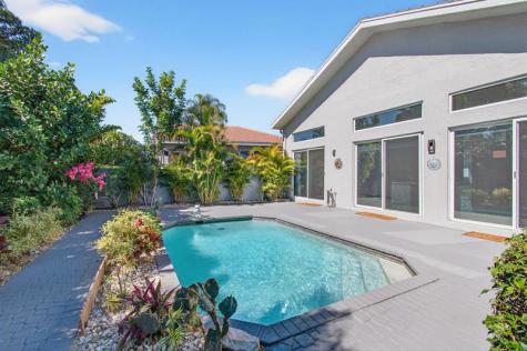 6584 Hampton Circle Boca Raton FL 33496