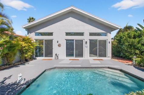 6584 Hampton Circle Boca Raton FL 33496