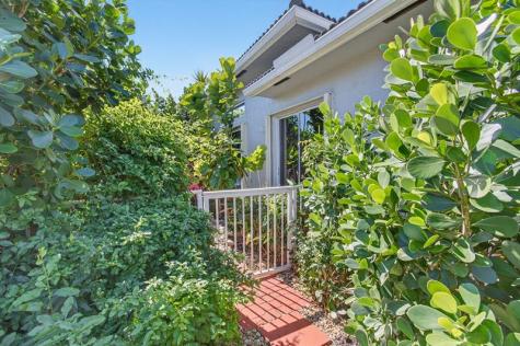 6584 Hampton Circle Boca Raton FL 33496