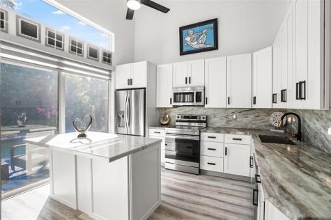 6584 Hampton Circle Boca Raton FL 33496