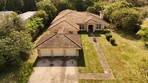 140 Royal Palm Court Plantation FL 33317