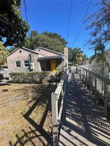 4133 NW 22nd Court Miami FL 33142