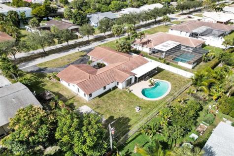 65 W Palm Drive Margate FL 33063