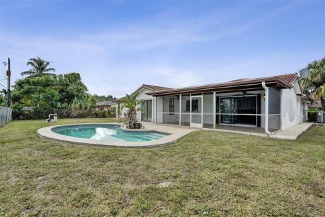 65 W Palm Drive Margate FL 33063