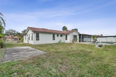 65 W Palm Drive Margate FL 33063