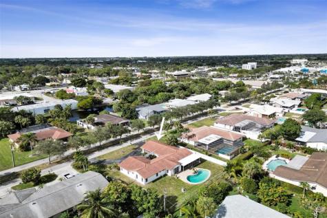 65 W Palm Drive Margate FL 33063
