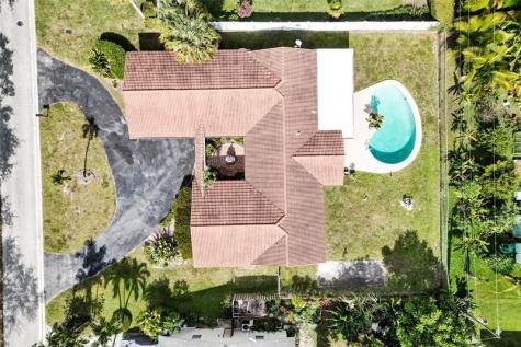 65 W Palm Drive Margate FL 33063