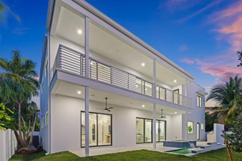 2015 NE 4th Avenue Wilton Manors FL 33305