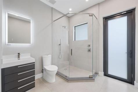 2015 NE 4th Avenue Wilton Manors FL 33305