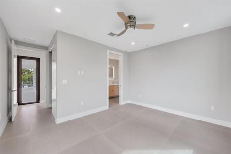 2015 NE 4th Avenue Wilton Manors FL 33305