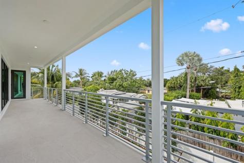 2015 NE 4th Avenue Wilton Manors FL 33305
