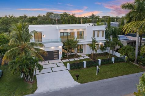 2015 NE 4th Avenue Wilton Manors FL 33305