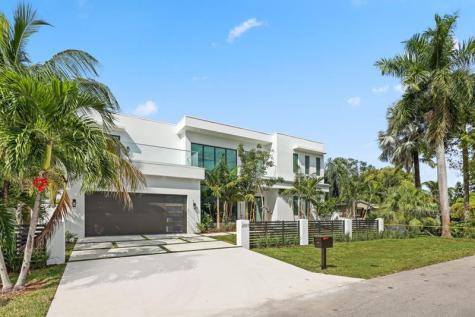 2015 NE 4th Avenue Wilton Manors FL 33305