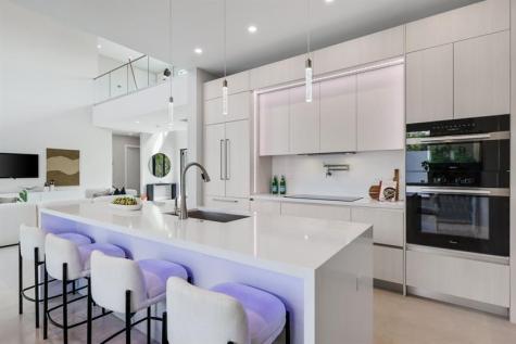 2015 NE 4th Avenue Wilton Manors FL 33305