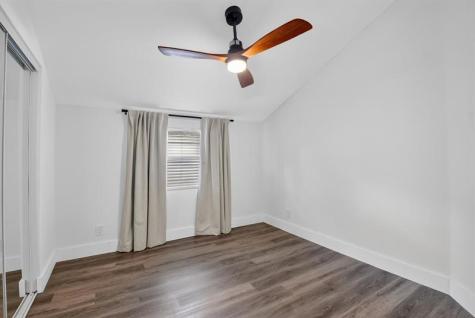 5843 Thisledown Court West Palm Beach FL 33415