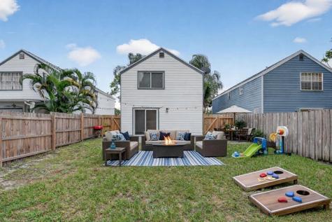 5843 Thisledown Court West Palm Beach FL 33415