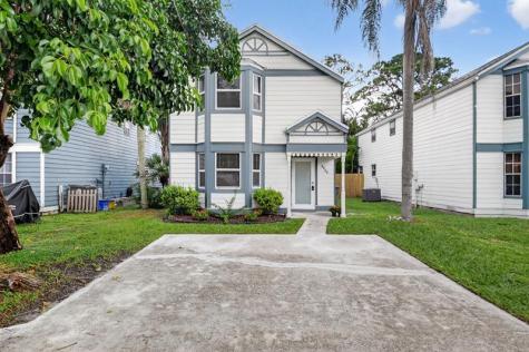 5843 Thisledown Court West Palm Beach FL 33415