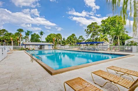 5843 Thisledown Court West Palm Beach FL 33415