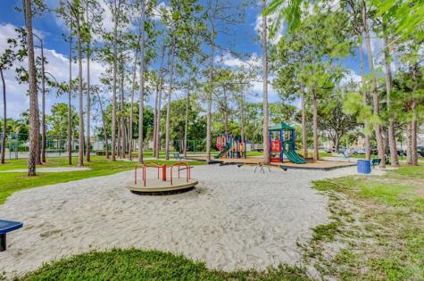 5843 Thisledown Court West Palm Beach FL 33415