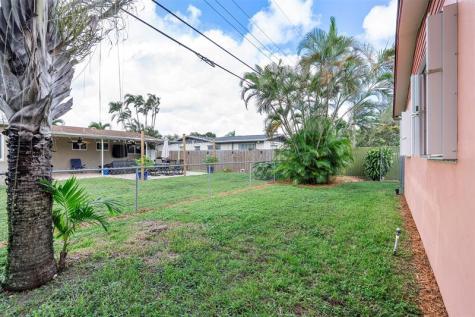3241 SW 23rd Court Fort Lauderdale FL 33312