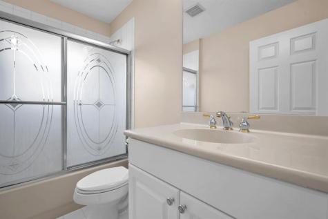 5065 Glenville Drive Boynton Beach FL 33437