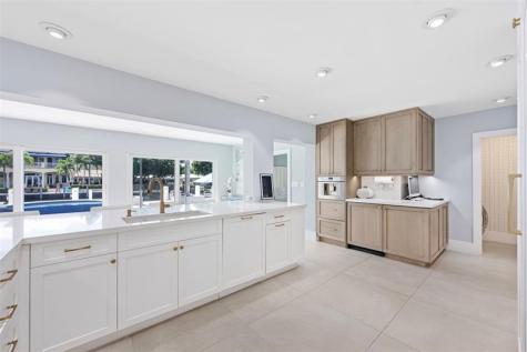 2330 NE 35th Street Lighthouse Point FL 33064