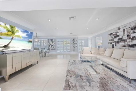 2330 NE 35th Street Lighthouse Point FL 33064
