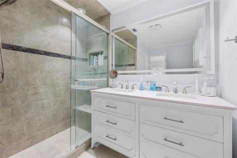 2330 NE 35th Street Lighthouse Point FL 33064