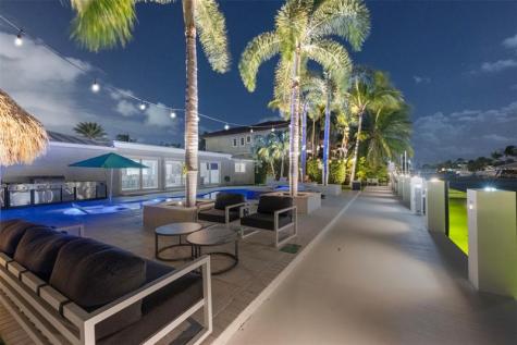 2330 NE 35th Street Lighthouse Point FL 33064