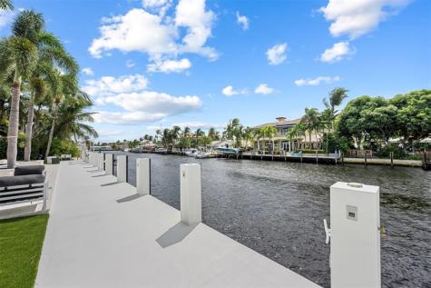 2330 NE 35th Street Lighthouse Point FL 33064