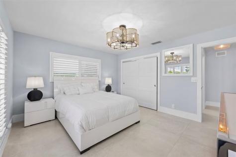 2330 NE 35th Street Lighthouse Point FL 33064