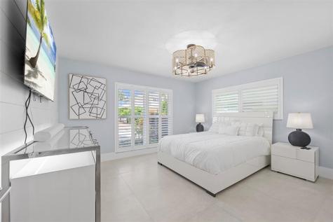 2330 NE 35th Street Lighthouse Point FL 33064