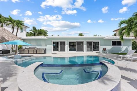 2330 NE 35th Street Lighthouse Point FL 33064