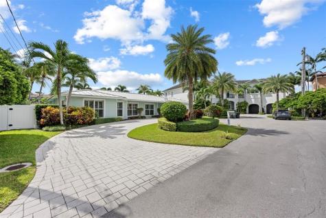 2330 NE 35th Street Lighthouse Point FL 33064