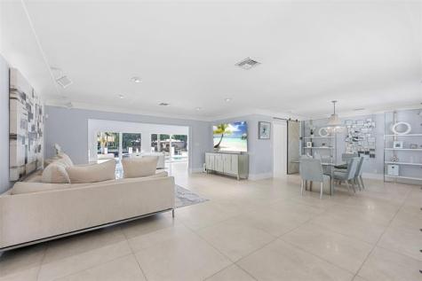 2330 NE 35th Street Lighthouse Point FL 33064