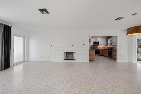 615 N 32nd Avenue Hollywood FL 33021