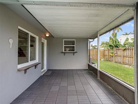 615 N 32nd Avenue Hollywood FL 33021