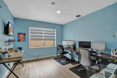 9814 NW 1st Manor Coral Springs FL 33071