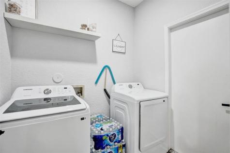9814 NW 1st Manor Coral Springs FL 33071