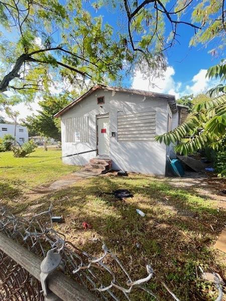 6312 NW 17 Avenue Miami FL 33147